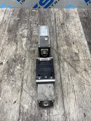 USED BOSCH REXROTH 4WRSE10Q00-32/G24K0/A1V