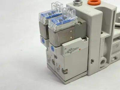 ZL112AN-K15LOZ-DYL | SMC  Pneumatic Multistage Ejector - Used