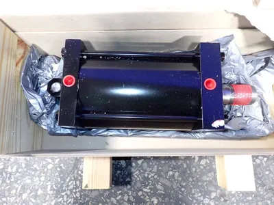 Yates Cylinders Pneumatic Cylinder