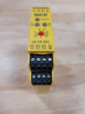 Thompson Machinery Controller Relay Fail Safe Cat. 3 24VDC Delay Off