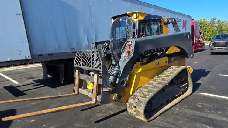 Used 2024 Deere 331 P-TIER Skid Steer Loaders North Carolina US | Rubbl #990532