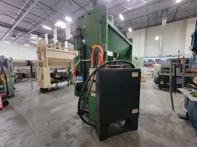USED 1982 CINCINNATI 90CB X 8