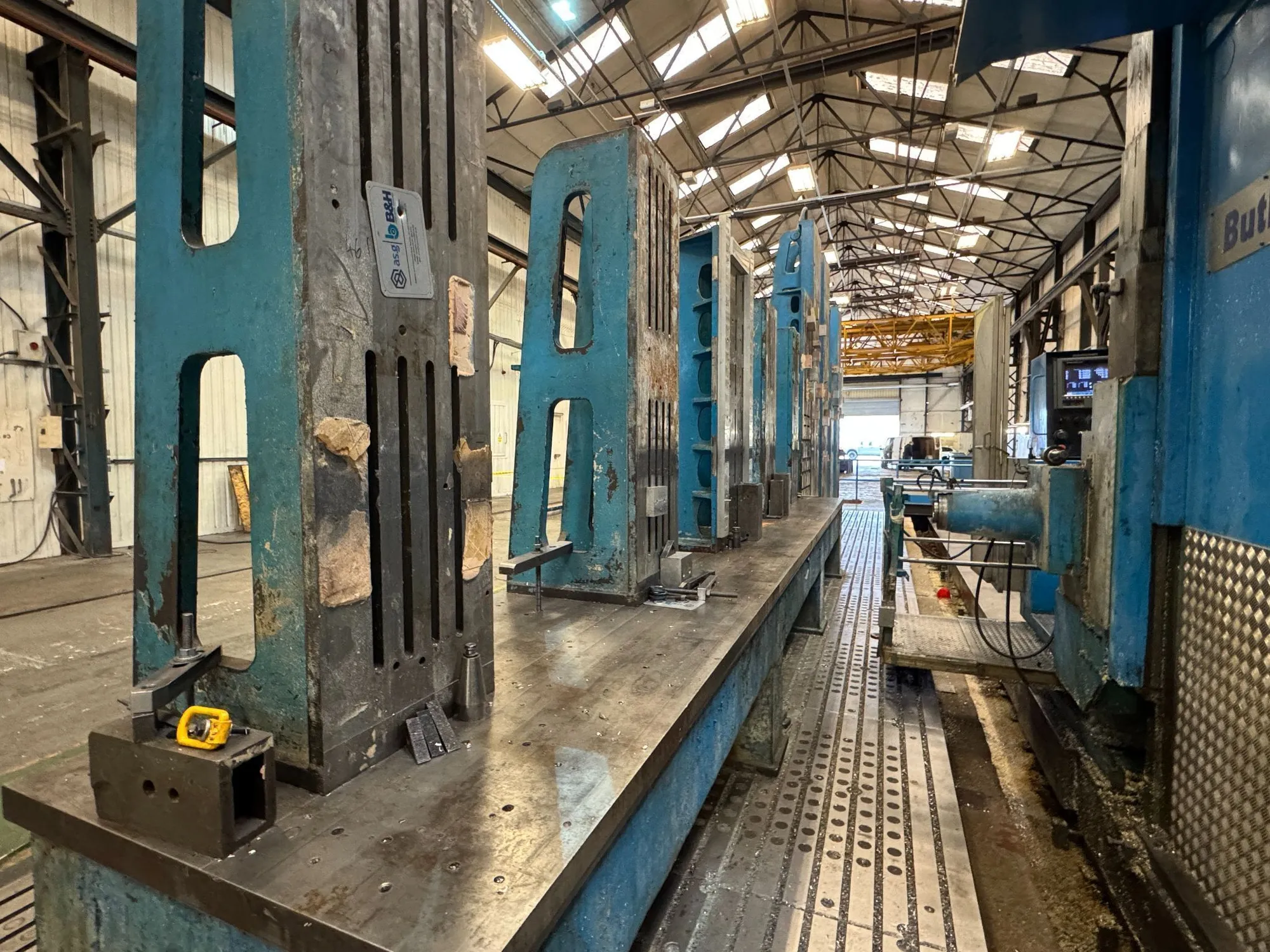 USED ANGLE PLATES Cast Iron