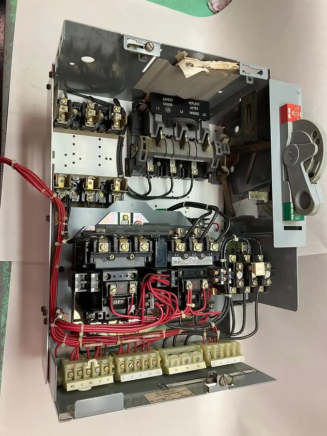 USED ALLEN BRADLEY 2106B-BDB-1-4RR-6X-24R-79U-901
