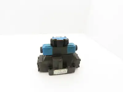 Used VICKERS _UNKNOWN_ Valves/Fittings Indiana US | Arrow Industrial #1316973