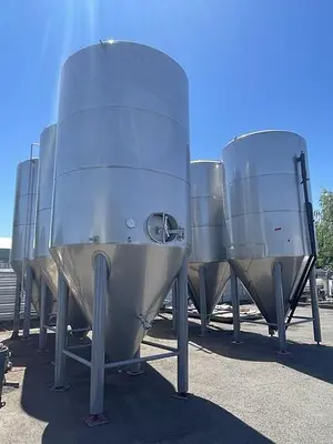 Santa Rosa 125 BBL Fermenter.