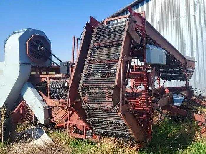 Used 2001 SPUDNIK 5640 Self-propelled Harvesters Idaho US | Berry Machinery #910820