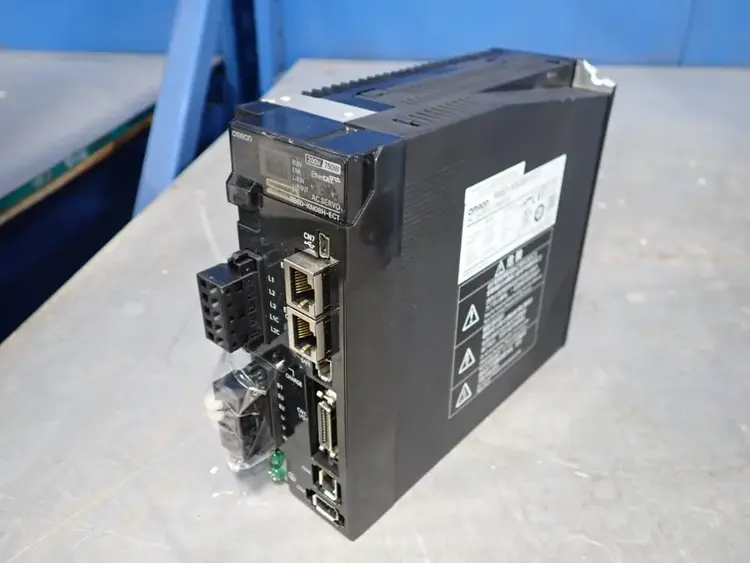 Used OMRON R88DKN08HECT Servo Drives | HGR 24 #743970