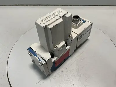 USED MOOG D661-5009