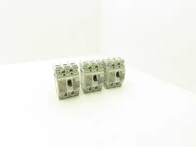 Fuji BW50RAGU3P030 3-Pole Auto Circuit Breaker 30A 500V 3Ph Molded Case Lot of 3