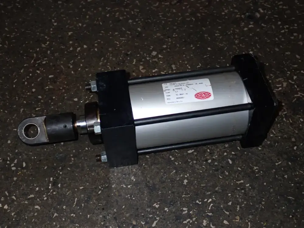 USED DESTACO 1001