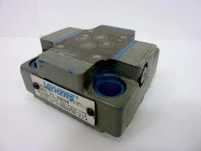 USED VICKERS CVCS25D1S210S19
