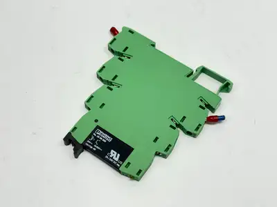 USED PHOENIX CONTACT RELAY SOCKET 2966058 W/ 2966595 RELAY 3A 24V