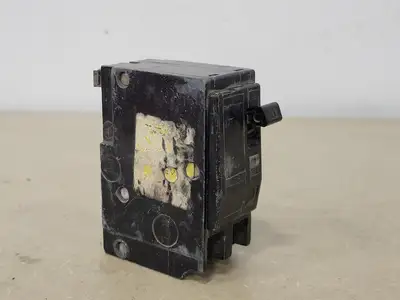 USED SQUARE D QOA2100