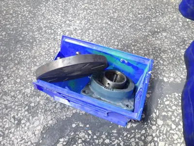 Ami Bearing / Faceplate