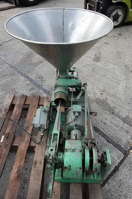 USED EVEREADY MACHINE SINGLE PISTON