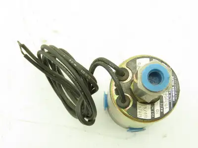 Honeywell Skinner V5D35600 Solenoid Valve 3-Way 4 Port NC 120VAC 75 PSI 1/8" NPT