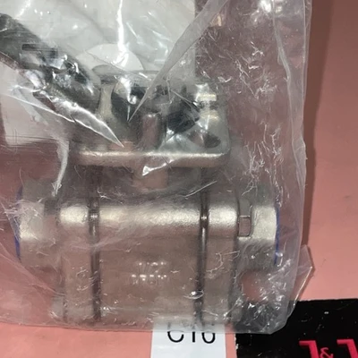 Midwest Control CF8M SS Ball Valve,FPT 1/2" SS 3pc W/Locking Handle New Sealed
