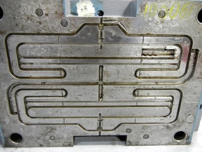 Hanger 13" mold