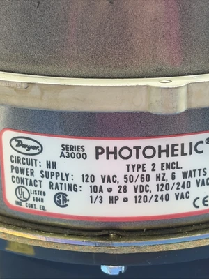 Dwyer R051209WH2 Photohelic Pressure Switch/Gage Fast 🇺🇸 Shipping + Warranty