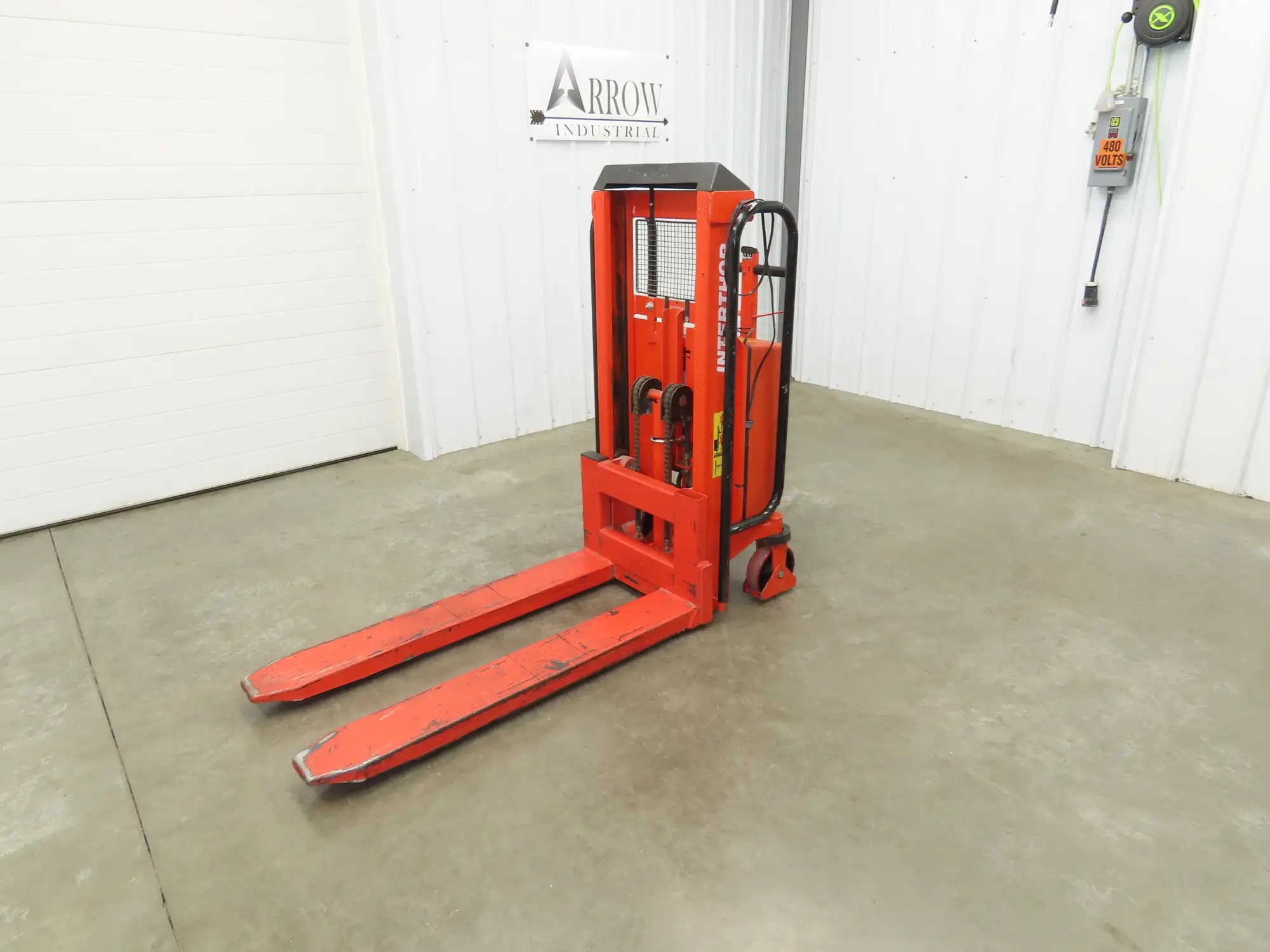 Used INTERRTHOR _UNKNOWN_ Pallet Lifters Indiana US | Arrow Industrial #795279