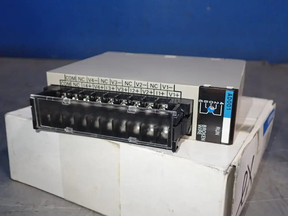 New | in-Stock OMRON C200HAD001 PLC Processors | HGR 24 #752357