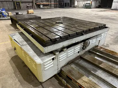 72" X 72" GIDDINGS & LEWIS (G&L) T-SLOTTED POWERED ROTARY TABLE W/ 72" POWERED INFEED SLIDE: STOCK #19731