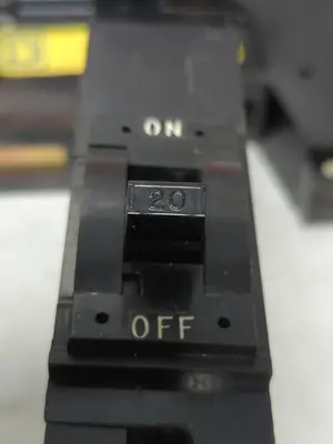 Used SQUARE D FY14020C Circuit Breakers | Surplus Asset Holdings #1189405