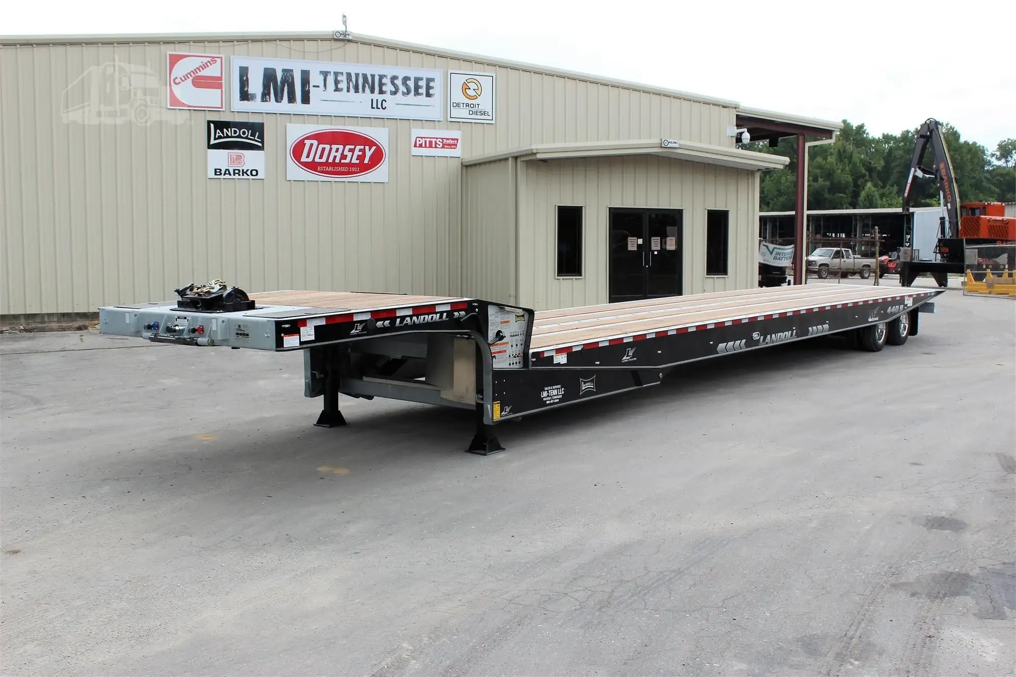 New | in-Stock 2027 LANDOLL 440 Lowboy Trailers Tennessee US | LMI Tennessee LLC #1505126