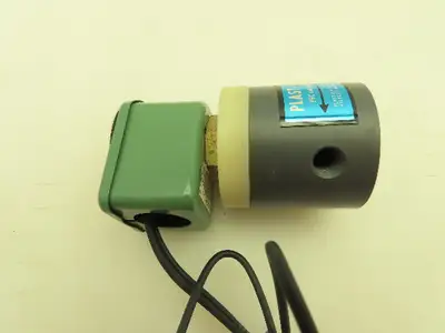 Plast-o-matic EUC1B4G6 Solenoid Valve PVC 2-Way 1/8" NPT NC 120V Coil 40PSI Asco