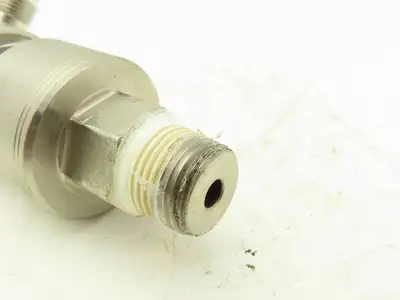 Keyence GP-M010 Digital Pressure Sensor 3/8"npt