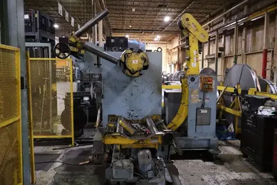 DALLAS DCR-3060 / DRFSH-424RH Complete Feed Lines | Universal Press & Machinery (UPM) (2)