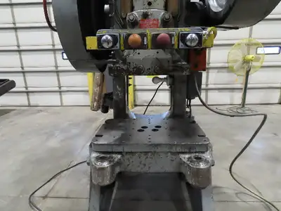Walsh No 65 Ton Geared Mechanical Punch Press 6" Stroke 10" Throat 7.5Hp 3Ph