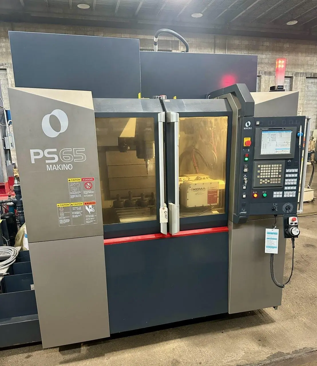 Used 2010 Makino PS65 Machining Centers, Vertical Q11827