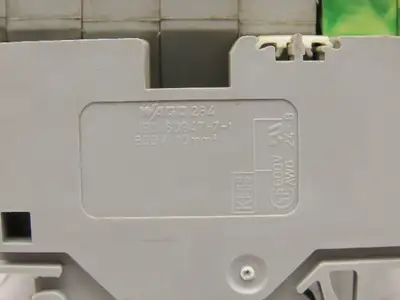 Terminal Block DIN Rail Connectors 20-2AWG Lot of 75