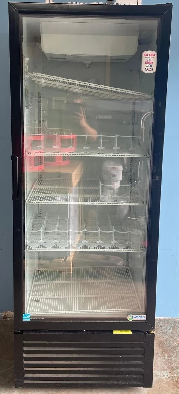 75-0331 Imbera 29.5'' Self Contained Glass Door Cooler G319