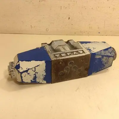 USED VICKERS DG4V533CMP7LH630