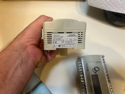 Used Schneider TSX07312428 PLC Processors Delaware US | United Machine Co. #1563476