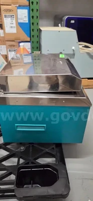 Used Bio-Rad UNIVERSAL HOOD II Lab Water Baths Delaware US | United Machine Co. #1563876