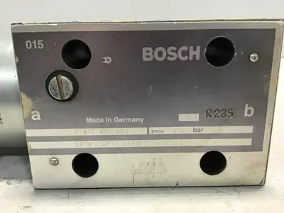 USED BOSCH 0 810 001 825