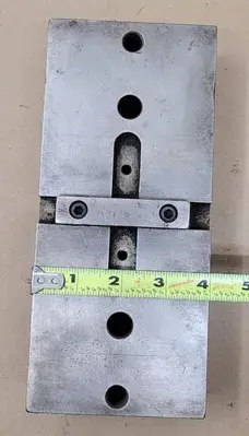 ANCHOR VISE – 9IN L X 4IN W X 2IN H