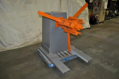 6000 LB X 12" JACO UNCOILER