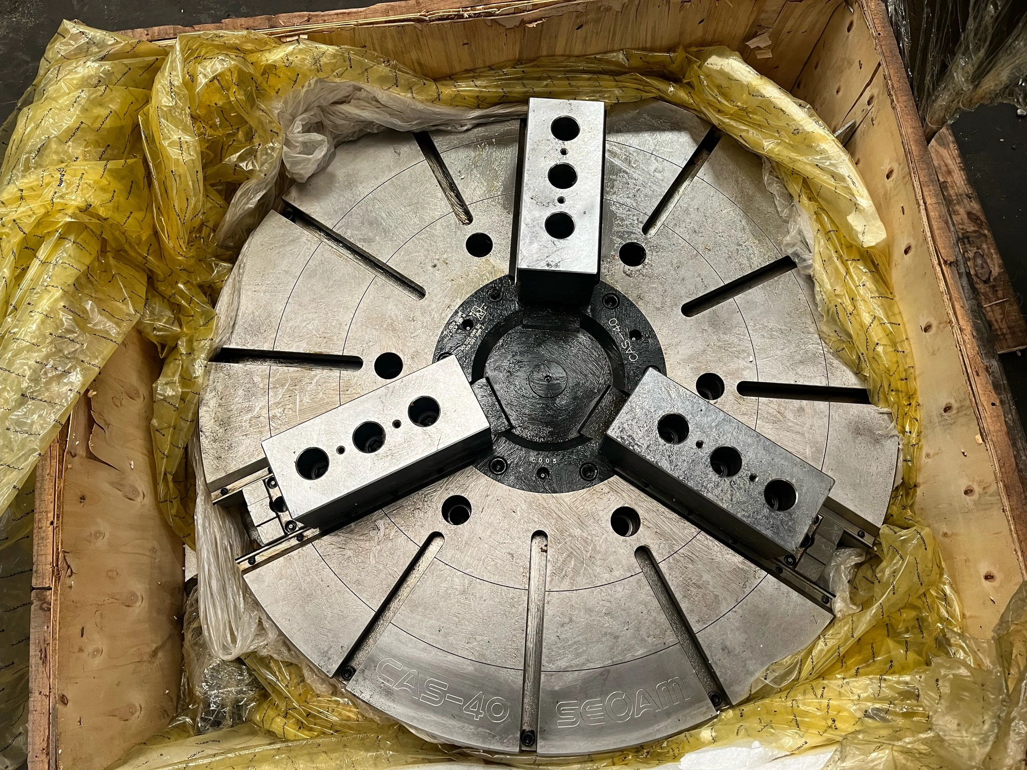 SEOAM 40” 3-JAW HYDRAULIC CHUCK