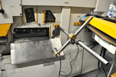USED GEKA HYDRACROP SD 100 TON CNC