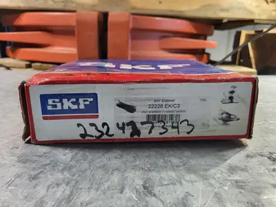 NEW SKF 22226 EK/C3