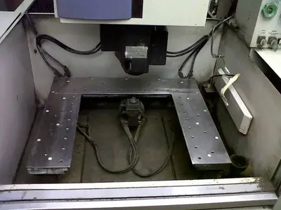 USED 1997 MITSUBISHI FX-10