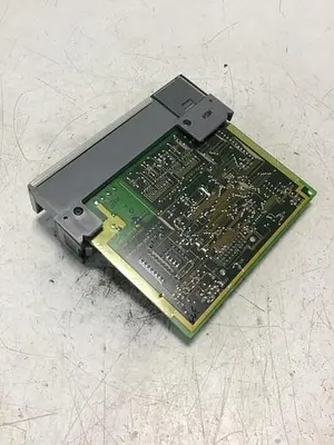 USED ALLEN BRADLEY 1747-DCM