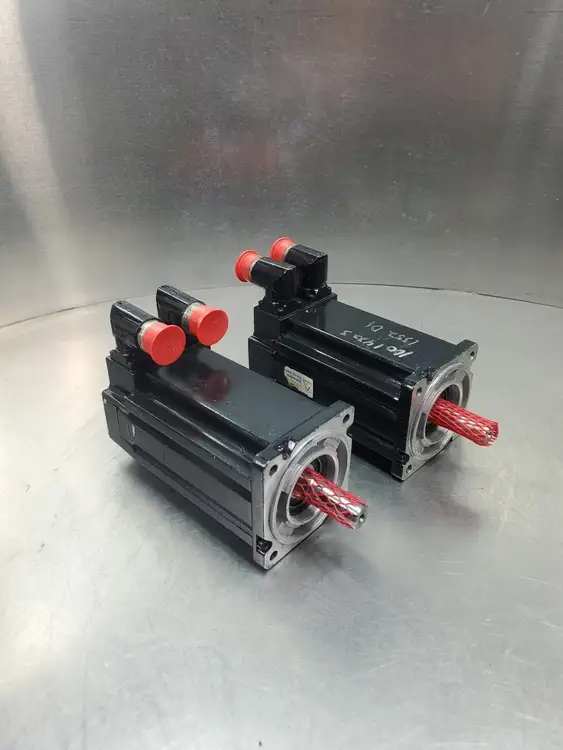 Used Allen Bradley MPL-B330P-MJ72AA Ser A Inverter AC Servo Motor, 2.4HP Servo Motors | Palmetto Automation #1151275
