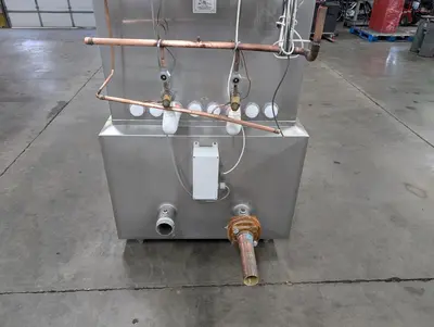 USED MUELLER 165 GAL FFC