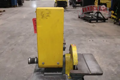 Used KALAMAZOO INDUSTRIES _UNKNOWN_ Belt Grinders Including Sanders Michigan US | Vander Ziel Machinery Sales #1262380